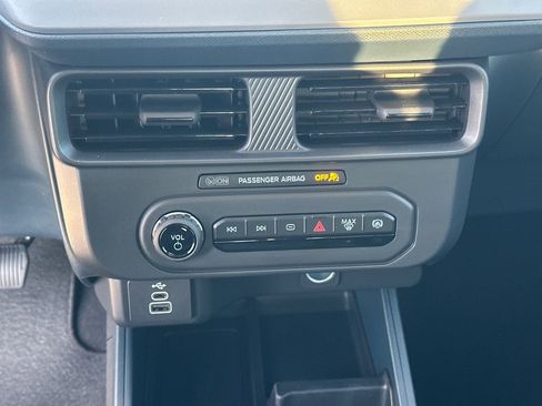 New 2026 Ford Maverick XL image 59