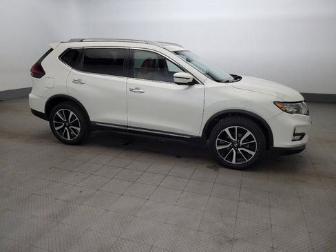 Used 2019 Nissan Rogue SL w/ Premium Package image 11