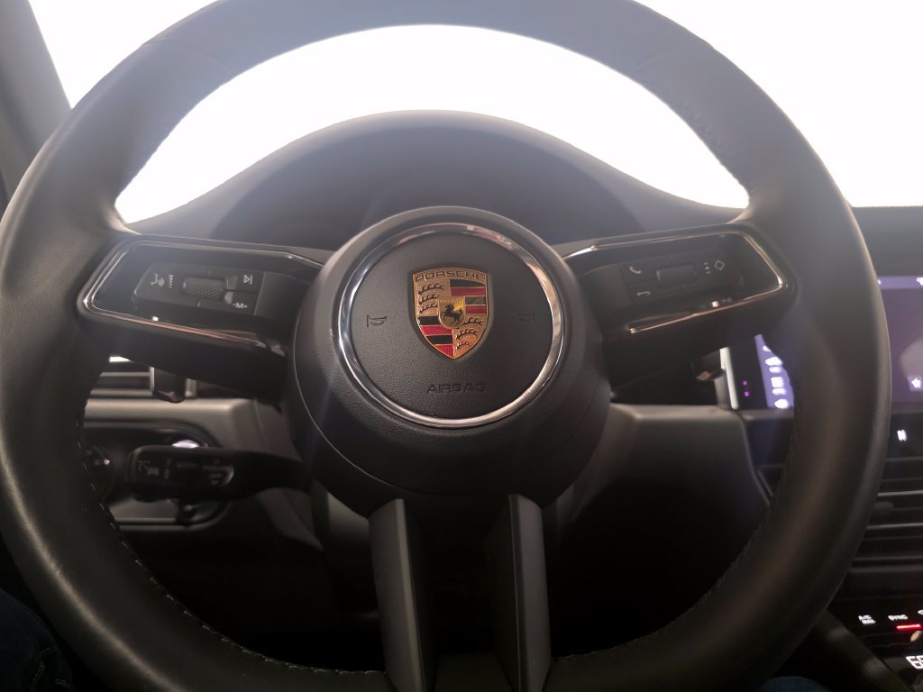 Certified 2026 Porsche Macan S AWD/4WD image 26