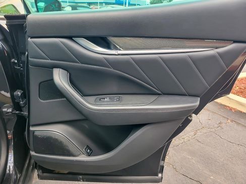 Used 2022 Maserati Levante GT image 22