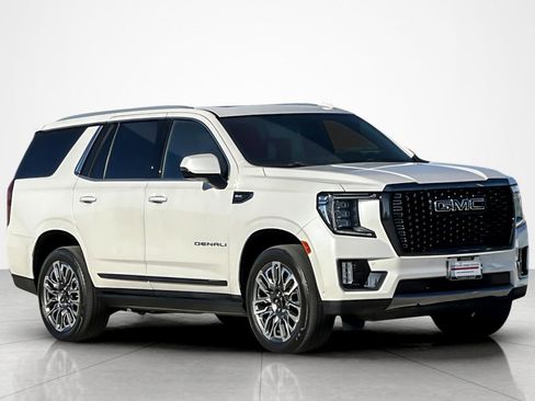 Used 2023 GMC Yukon Denali Ultimate image 7