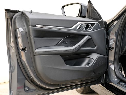 Used 2022 BMW i4 eDrive40 w/ M Sport Package RWD image 39