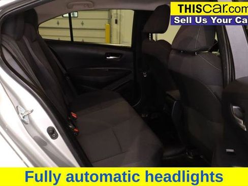 Used 2021 Toyota Corolla LE image 14