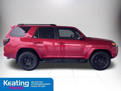 Used 2024 Toyota 4Runner SR5 Premium w/ Moonroof Package RWD image 5