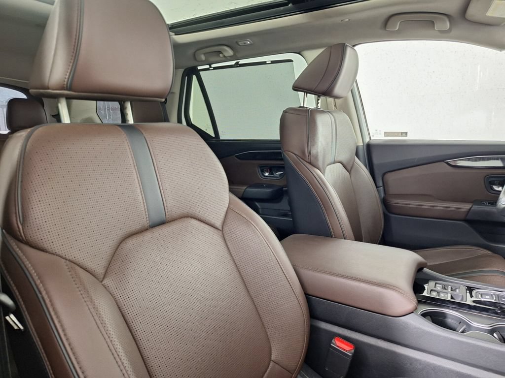 Used 2024 Honda Pilot Elite image 28