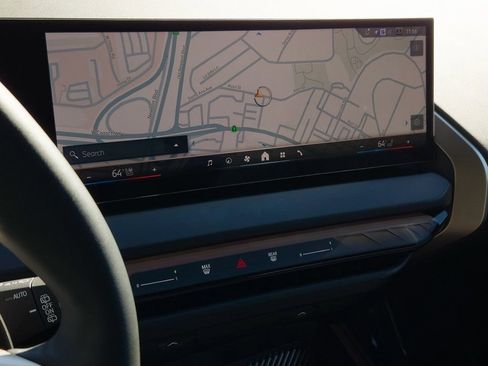 Used 2025 BMW X3 xDrive30i w/ Convenience Package image 16