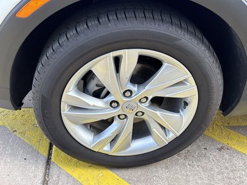 Used 2025 Buick Encore GX Preferred image 12