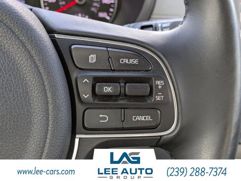 Used 2017 Kia Optima EX w/ Premium Package image 21