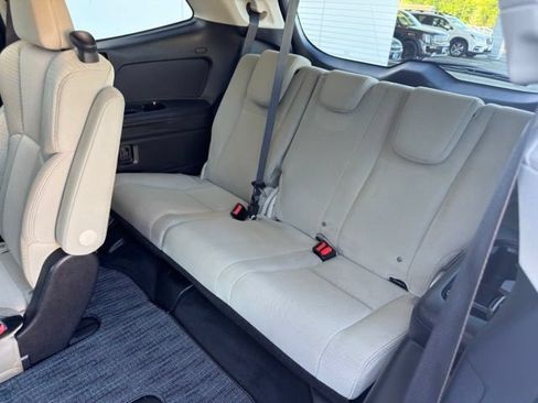 Used 2022 Subaru Ascent Premium w/ Convenience Package AWD/4WD image 24