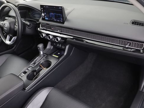 Used 2024 Honda Civic Touring image 20