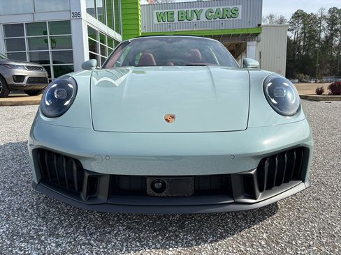 Used 2025 Porsche 911 Targa 4 GTS image 9