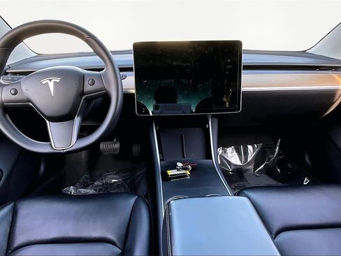 Used 2019 Tesla Model 3 Long Range image 16