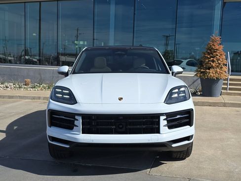 New 2026 Porsche Cayenne Coupe AWD/4WD image 10