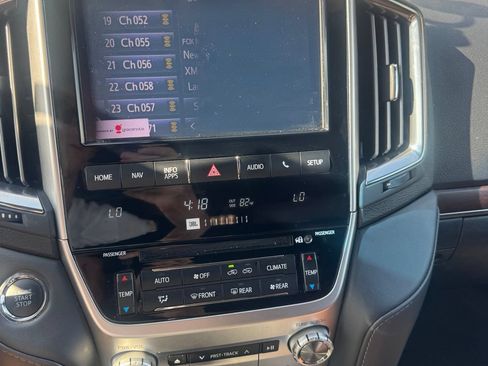 Used 2020 Toyota Land Cruiser AWD/4WD image 7