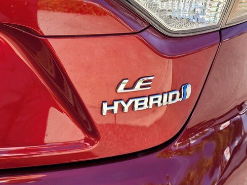 Certified 2024 Toyota Corolla LE image 28