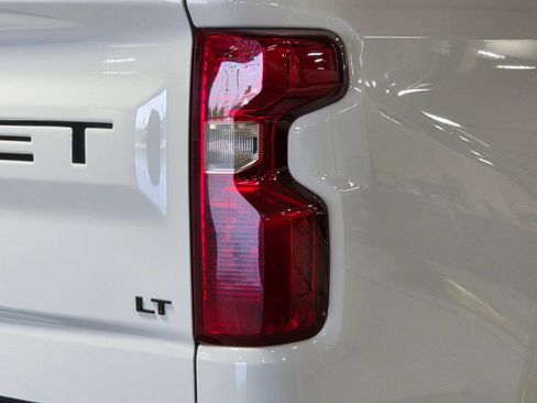 Used 2023 Chevrolet Silverado 1500 LT w/ Protection Package RWD image 10