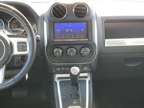Used 2015 Jeep Compass High Altitude AWD/4WD image 13