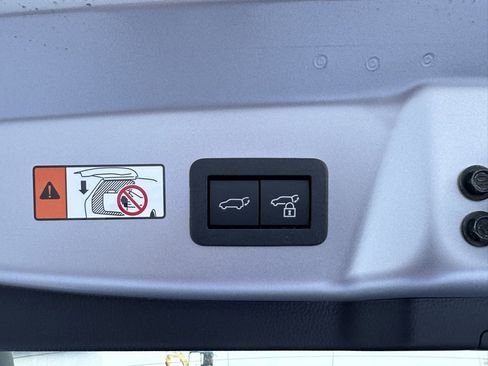 New 2026 Toyota Prius Plug-In Hybrid image 15