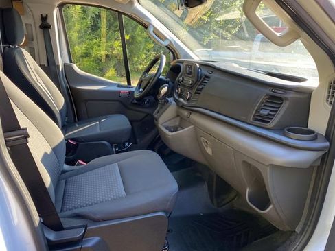 Used 2025 Ford Transit 250 Low Roof w/ Exterior Upgrade Package RWD image 32