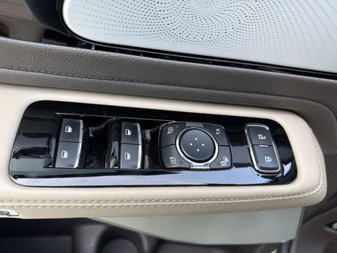 Used 2023 Lincoln Aviator Reserve w/ Equipment Group 201A RWD image 12