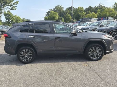 Used 2022 Toyota RAV4 Limited AWD/4WD image 8