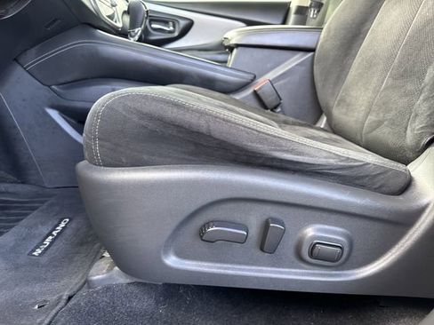 Used 2019 Nissan Murano SV w/ Premium Package image 9