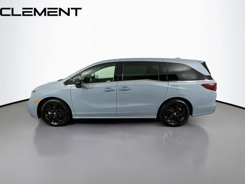 Used 2024 Honda Odyssey Sport image 6