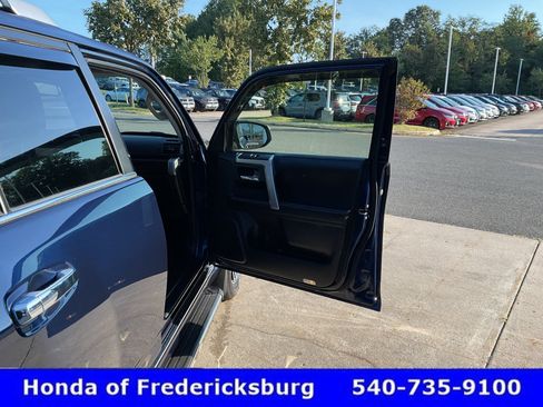 Used 2023 Toyota 4Runner Limited AWD/4WD image 22