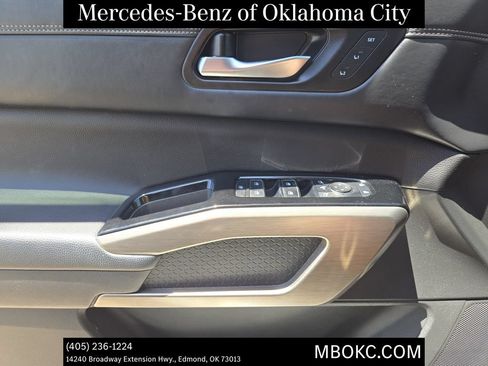 Used 2023 Nissan Pathfinder Platinum AWD/4WD image 19