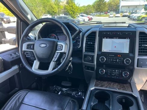 Used 2019 Ford F250 Lariat w/ Lariat Value Package AWD/4WD image 16