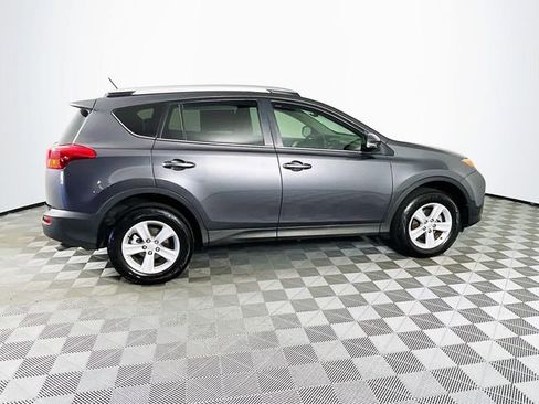 Used 2013 Toyota RAV4 XLE image 9