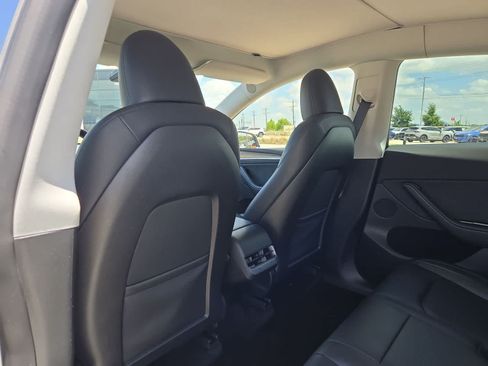 Used 2023 Tesla Model Y Long Range AWD/4WD image 16