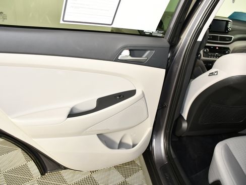 Used 2021 Hyundai Tucson SEL image 46