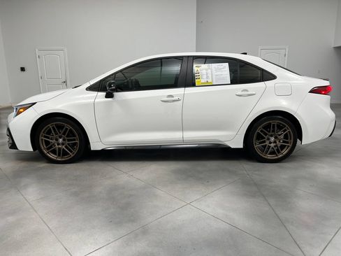 Used 2024 Toyota Corolla Sedan w/ SE Convenience Package FWD image 5