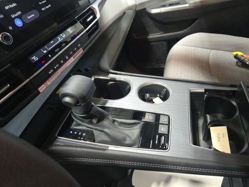 Used 2026 Toyota Sienna LE image 16