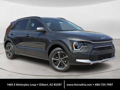 New 2025 Kia Niro LX