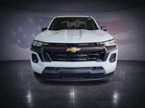 Used 2024 Chevrolet Colorado LT w/ LT Convenience Package II RWD image 8