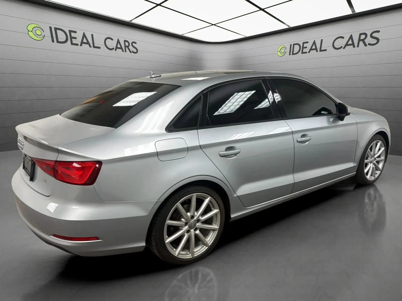 Used 2016 Audi A3 1.8T Premium w/ Audi MMI Navigation Plus FWD image 5