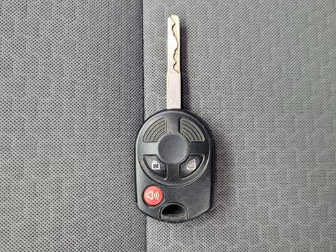 Used 2018 Ford Escape SE image 32