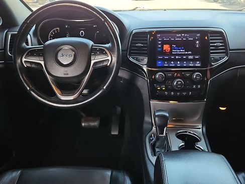 Used 2019 Jeep Grand Cherokee Limited AWD/4WD image 19