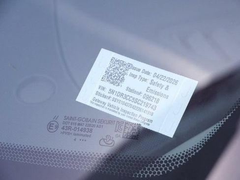 Certified 2025 Nissan Pathfinder SL AWD/4WD image 30