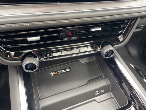 New 2026 Chevrolet Tahoe Premier image 32