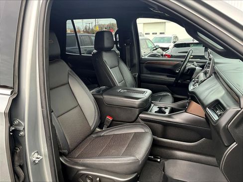 Used 2023 Chevrolet Tahoe High Country w/ Premium Package 2 image 11