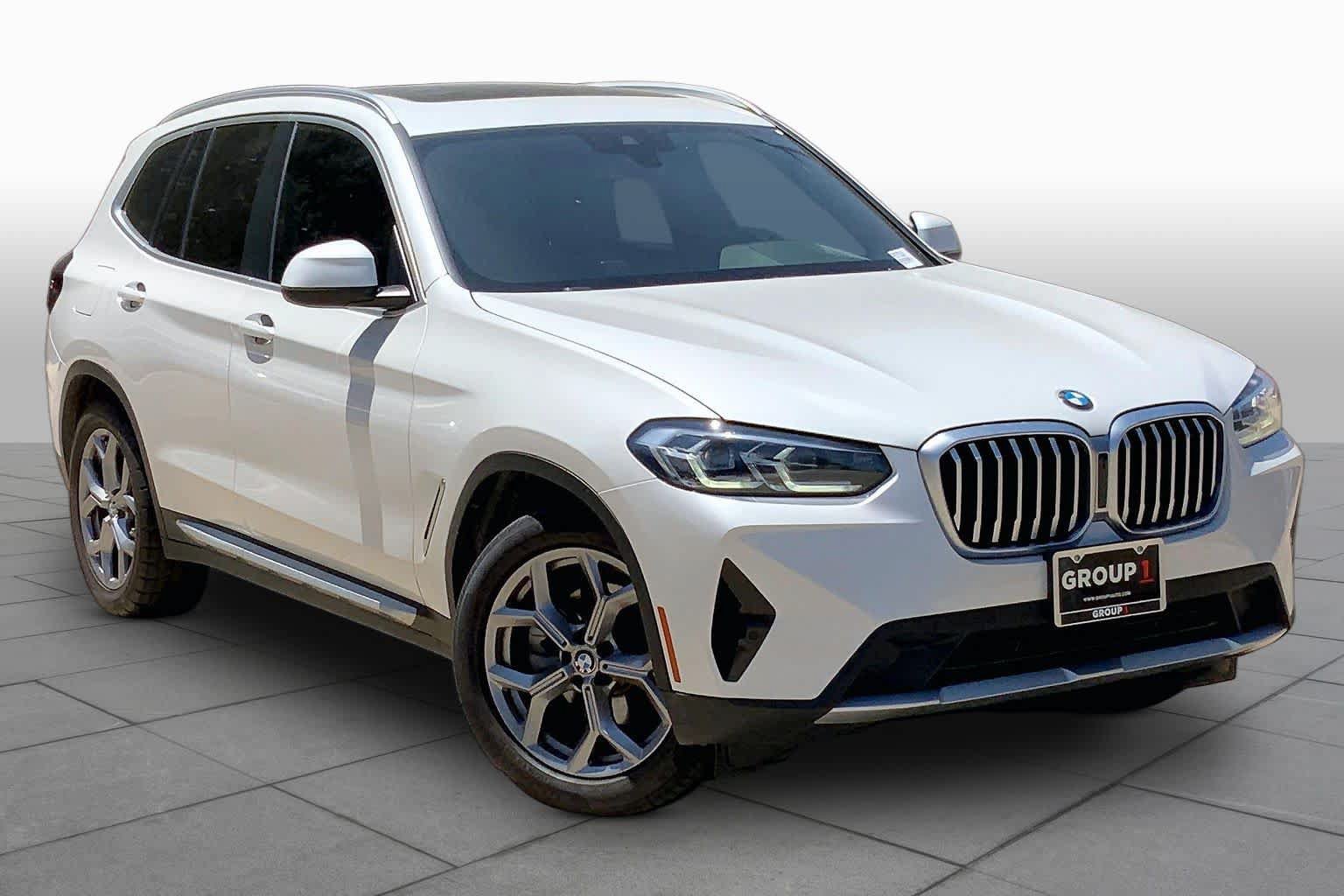 Used 2023 BMW X3 sDrive30i w/ Convenience Package RWD image 3