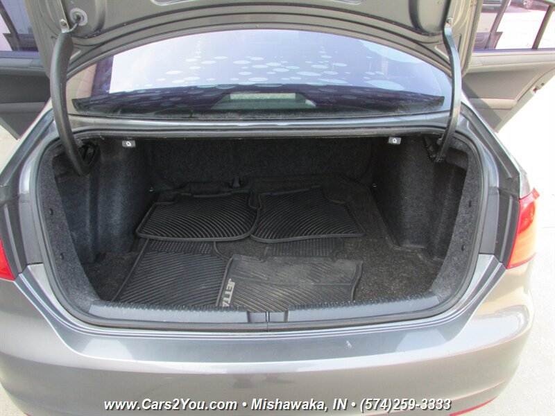 Used 2011 Volkswagen Jetta Sedan FWD image 10