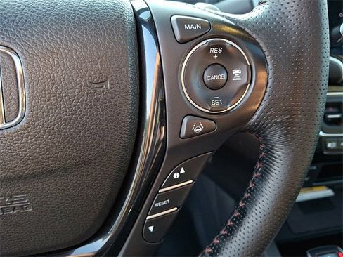 Certified 2022 Honda Ridgeline Black Edition image 23