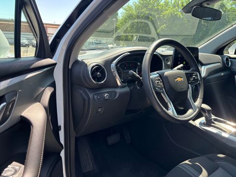 Used 2025 Chevrolet Blazer LT FWD image 35