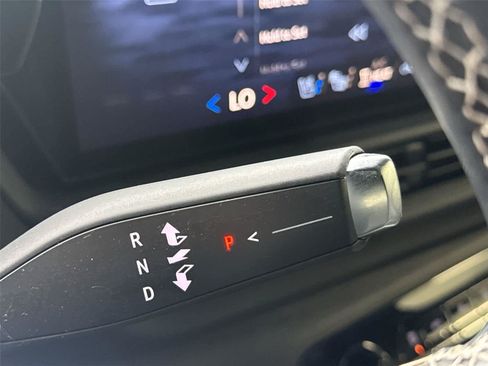 Used 2025 Chevrolet Silverado EV LT AWD/4WD image 18
