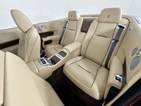 Certified 2017 Rolls-Royce Dawn RWD image 23