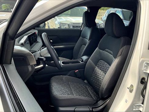 New 2026 Nissan Kicks SV image 15